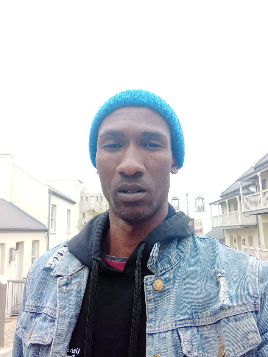 the_thobela's tweet photo. I always look awkward in selfies 😔 https://t.co/V3rzbOy7kk