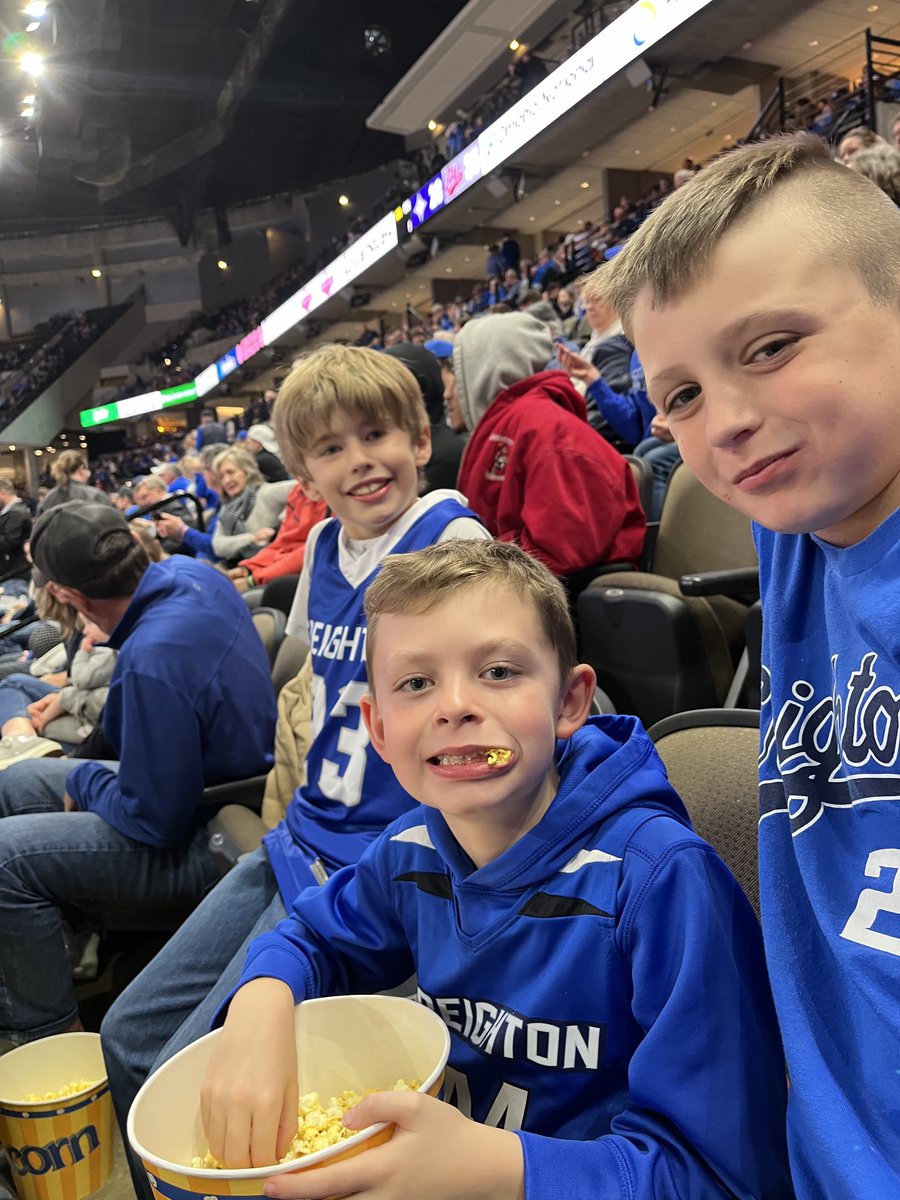 MKBogard's tweet photo. Roll Jays!  CTK ballers 💙🤍 #GoJays https://t.co/gGAe9rwY8V