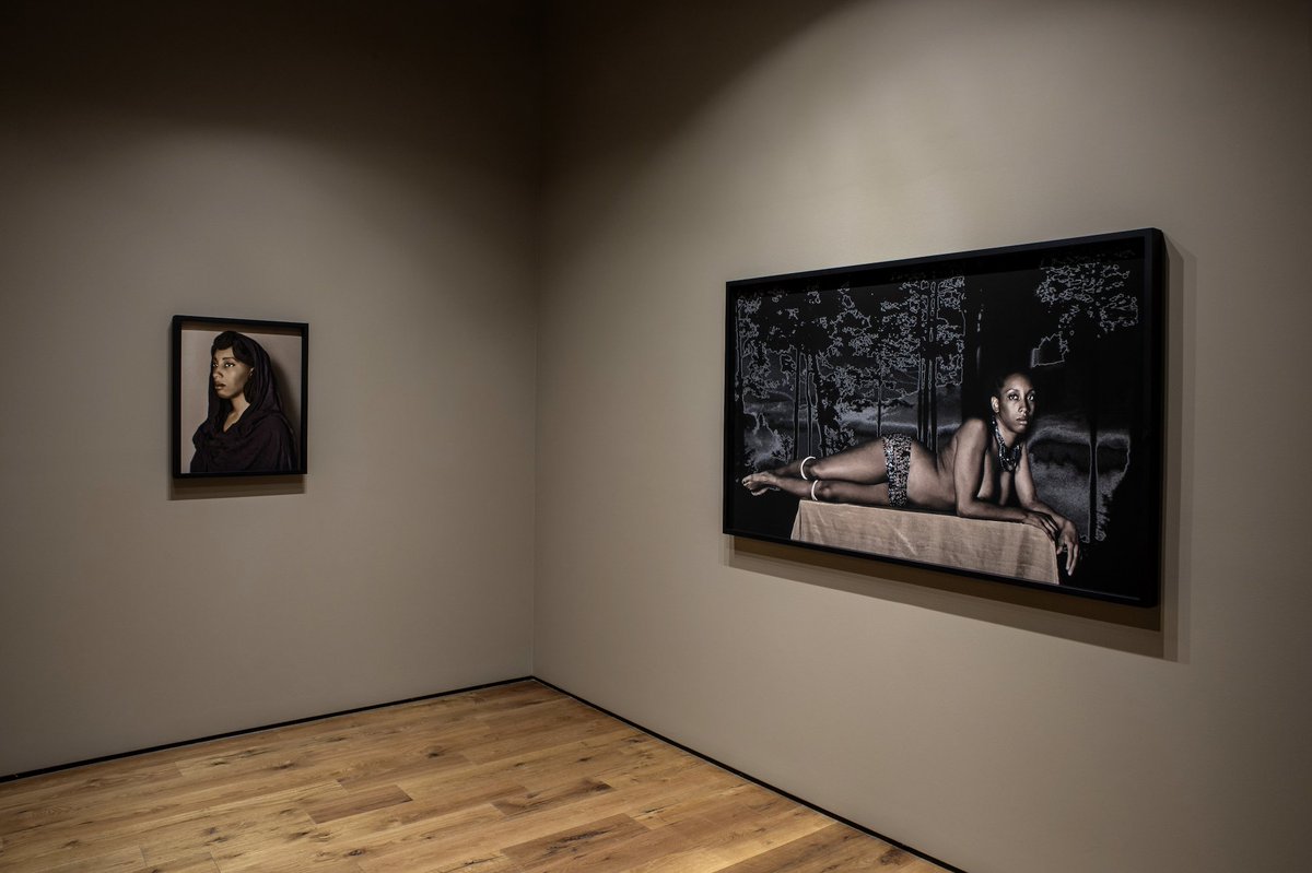 Onda MX (@ondamx_art) on Twitter photo Les invitamos a leer la reseña de la exposición de <a href="/ayanavjackson/">ayanavjackson</a> en <a href="/MARIANEIBRAHIMG/">MARIANE IBRAHIM</a> escrita por <a href="/mariel_velaaa/">Mariel</a>.
bit.ly/ondamx-Ayana-V… Les invitamos a leer la reseña de la exposición de <a href="/ayanavjackson/">ayanavjackson</a> en <a href="/MARIANEIBRAHIMG/">MARIANE IBRAHIM</a> escrita por <a href="/mariel_velaaa/">Mariel</a>.
bit.ly/ondamx-Ayana-V…