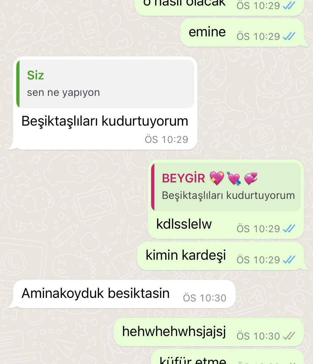 begumbaruk's tweet photo. @mervebaruk aile boyu sevdalıyız be 😅 https://t.co/yiNlVuVnLB