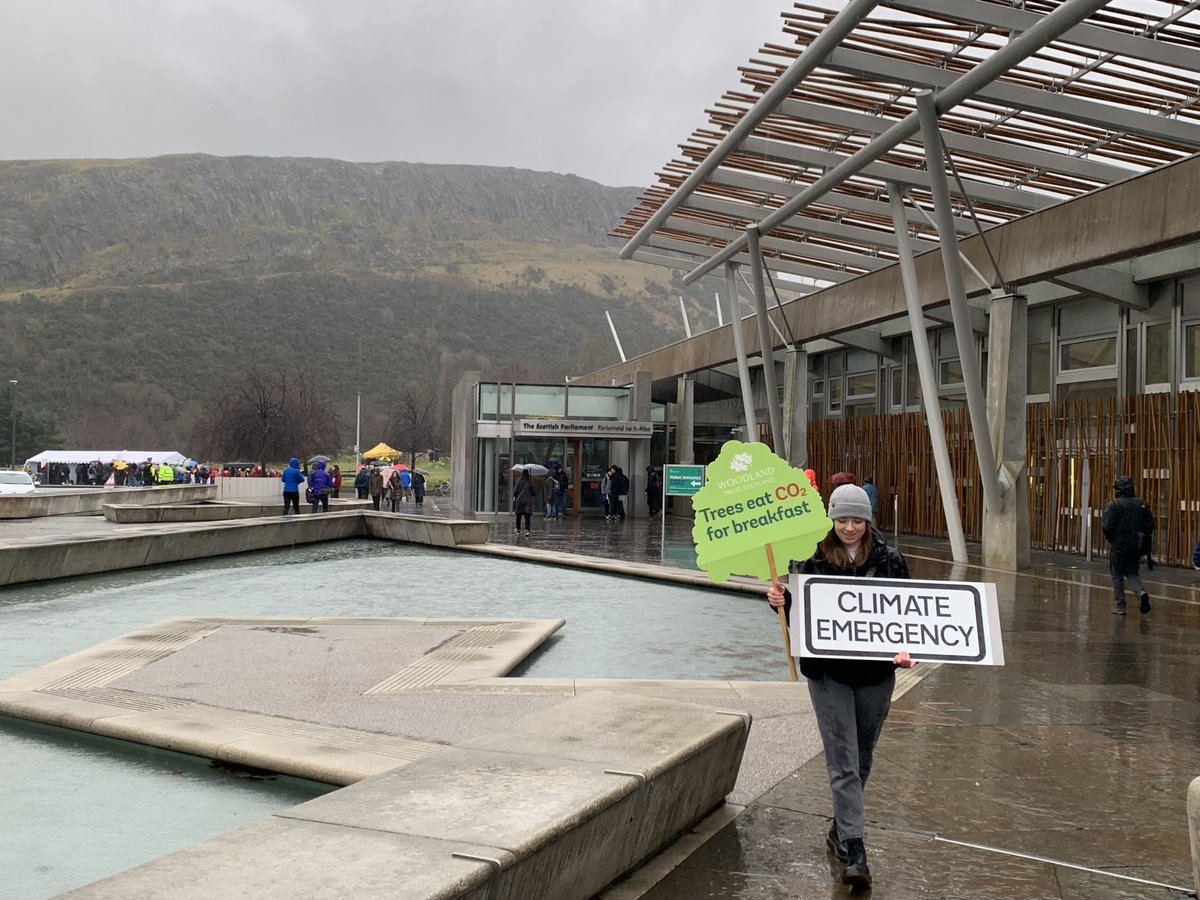 We joined the @sccscot demonstration outside @ScotParl calling for action on the #ClimateEmergency⚠️ for the Global Day of Action. Join us and the other 60 organisations in Scotland to demand action from the government on climate change.