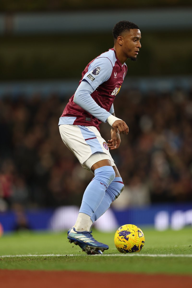 Ezri Konsa tweet media