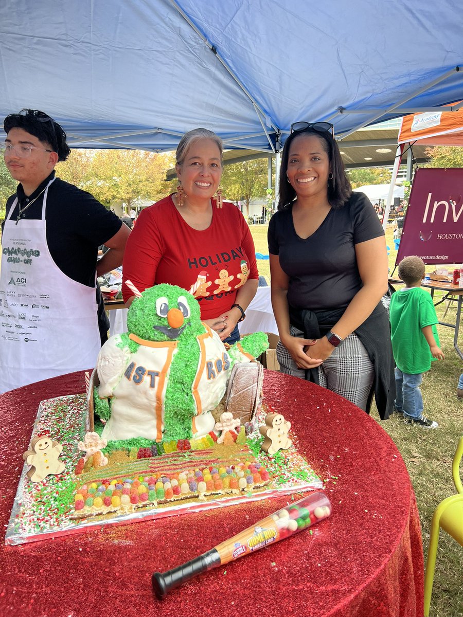 DrAprilMoody's tweet photo. Come on out to the Ginger Bread Build Off at Levy Park to see our Davis Senior HS Robotics students representing Aldine ISD! 🫚 🍭
#Robotics
#STEMMatters
@DavisHS_AISD @AldineCTE @AldineISD https://t.co/PDEe2fjKCa