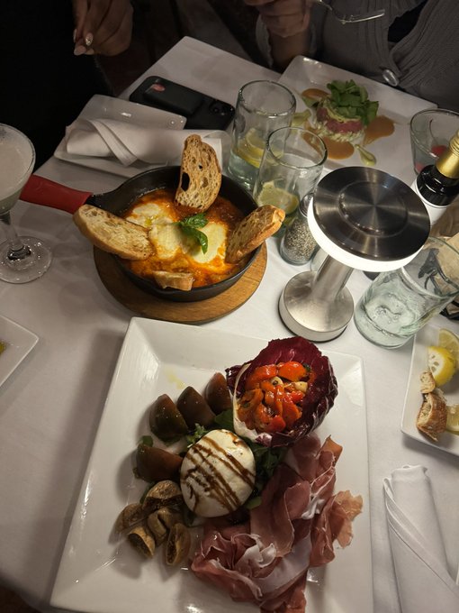 😋 https://t.co/wJaolL9NxL