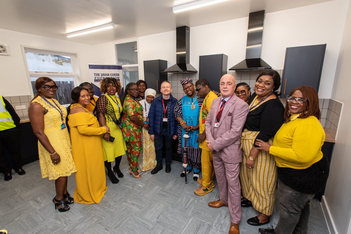 thejavancokerf1's tweet photo. We say a big thank you to  Greyline Ltd  ( Mark White , Lee and Zoe  Farrant ) and @Royal_Greenwich for the amazing kitchen installed at TJCF centre for the children, young people , families and the entire community around the CYP. 

It is a work of art. We all are grateful. 
@AMCo1                                        @DominicMbang @MrOkereke @CllrDHyland @adel_khaireh @abenaopp @Royal_Greenwich @anniepixeykeys  @AnnieAGibbs  @ABSiddiki  @abubah2002 @carmel_britto @HawksmoorYouth @awcgthefirst @_shaniakilah @GezKE17 @PeabodyLDN @LBofBexley @JaninaClare @Kaamartei @averil_lekau @R_S_P_H  @foodingreenwich @Leofletcher6 @simplySUPREME @blessedjumen @NewArrivalsCIC @BigRedKick @bigredbusclub 
@Matt_Morrow88 @dscottmcdonald @kelly_ibrahim @sandrabauer @MrJayDele @laurendingsdale @JitRanabhat @RajaZeeshan83 @ZayZee00