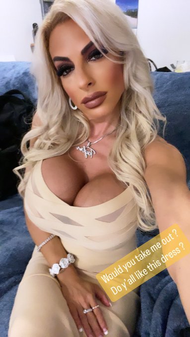 Would y&rsquo;all take me out ? I love to dress up so y&rsquo;all like this dress ? @tonightsconversation @jaymartinezthepoet<a href="/tag/michigan"class="tags"><span>#michigan</span></a><a href="/tag/goblue"class="tags"><span>#goblue</span></a><a href="/tag/wolverines"class="tags"><span>#wolverines</span></a><a href="/tag/championshipga"class="tags"><span>#championshipga</span></a>