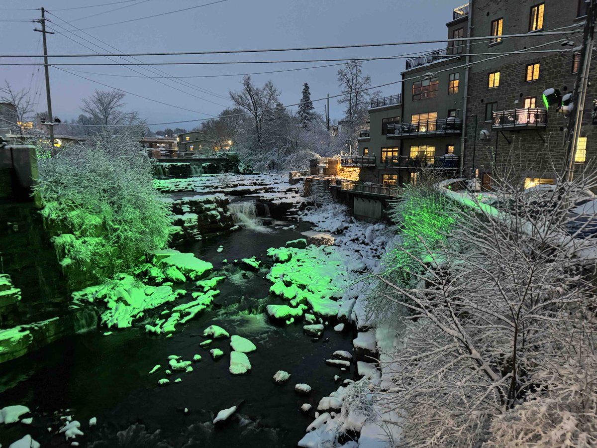 My Saturday picture of the day is the falls in #Almonte lighted green for Christmas. #ONwx #ComeWander #MississippiMills #LanarkCounty #ThePhotoHour #StormHour #SnowHour