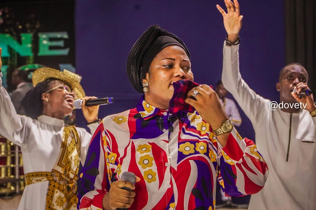 dovetv's tweet photo. An electrifying praise session led by Min Esther Olorunyomi
@adekunl59991283
||Youth Expression
#day6
#HGC23
#holyghostcongress
#DivineRepositioning
#DoveTv
#ohprimetv
#dovetelevision https://t.co/C4P6FwCNjp