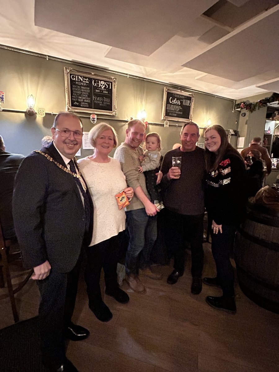 MayorOfBexley's tweet photo. The Hackney Carriage Micropub is an excellent example of a great local business that is really very well supported by the local community https://t.co/urAhtUAI7f