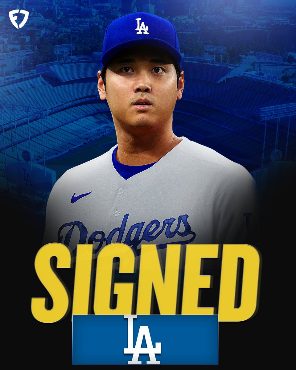 FanDuel's tweet photo. 🚨 𝐁𝐑𝐄𝐀𝐊𝐈𝐍𝐆 𝐍𝐄𝐖𝐒 🚨

Shohei Ohtani is signing a 10 year, $700 MILLION deal with the Los Angeles Dodgers.

OH. MY. GOODNESS 🤯 https://t.co/2QxqAGi1TU