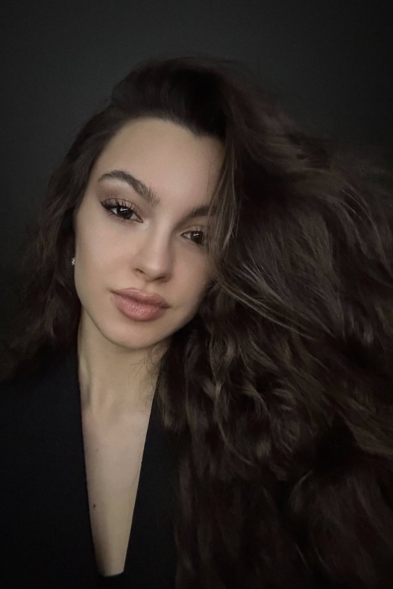 ay tenli kadın🖤
#SuBurcuYazgıCoşkun