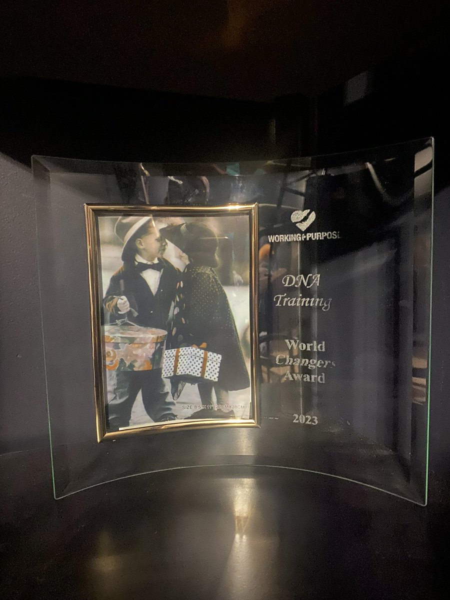 Humbled to be awarded the World Changers Award from Working For a Purpose. Everyday is a chance to make a difference and the fact that I get to do it through basketball is a blessing not taken for granted🙏🏾

(Thanks for accepting the award for me while I’m overseas mommy🤣❤️)