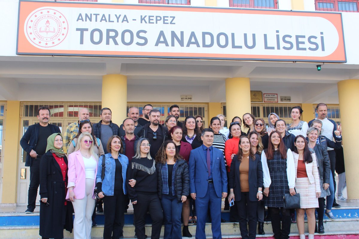 LisesiToros's tweet photo. 24Kasım2023 Öğretmenler Günü https://t.co/9T6k54ti02