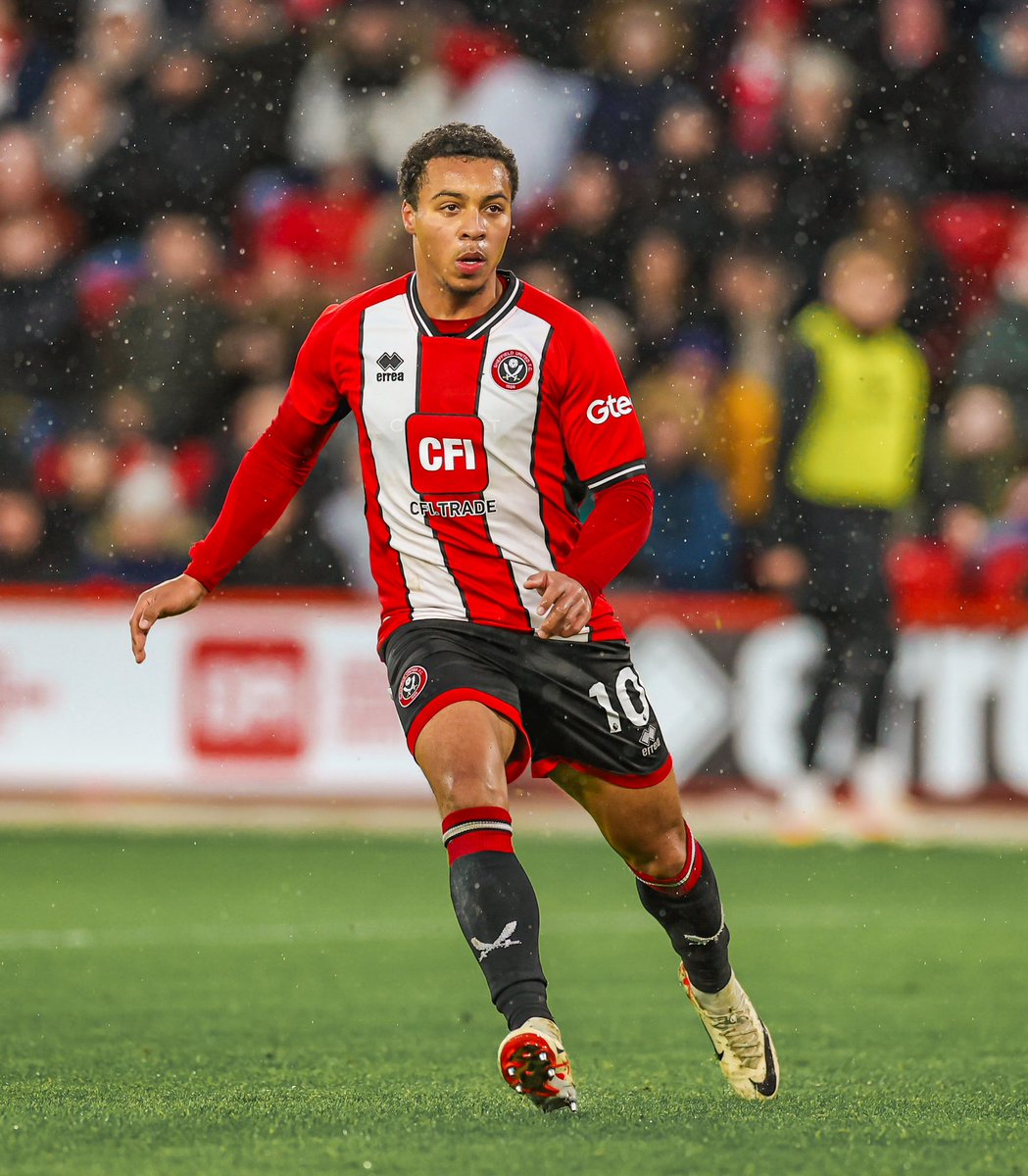 Ran himself into the ground and more. ✨

A tireless performance from Cameron Archer on his 22nd birthday. 🎁👏🏾