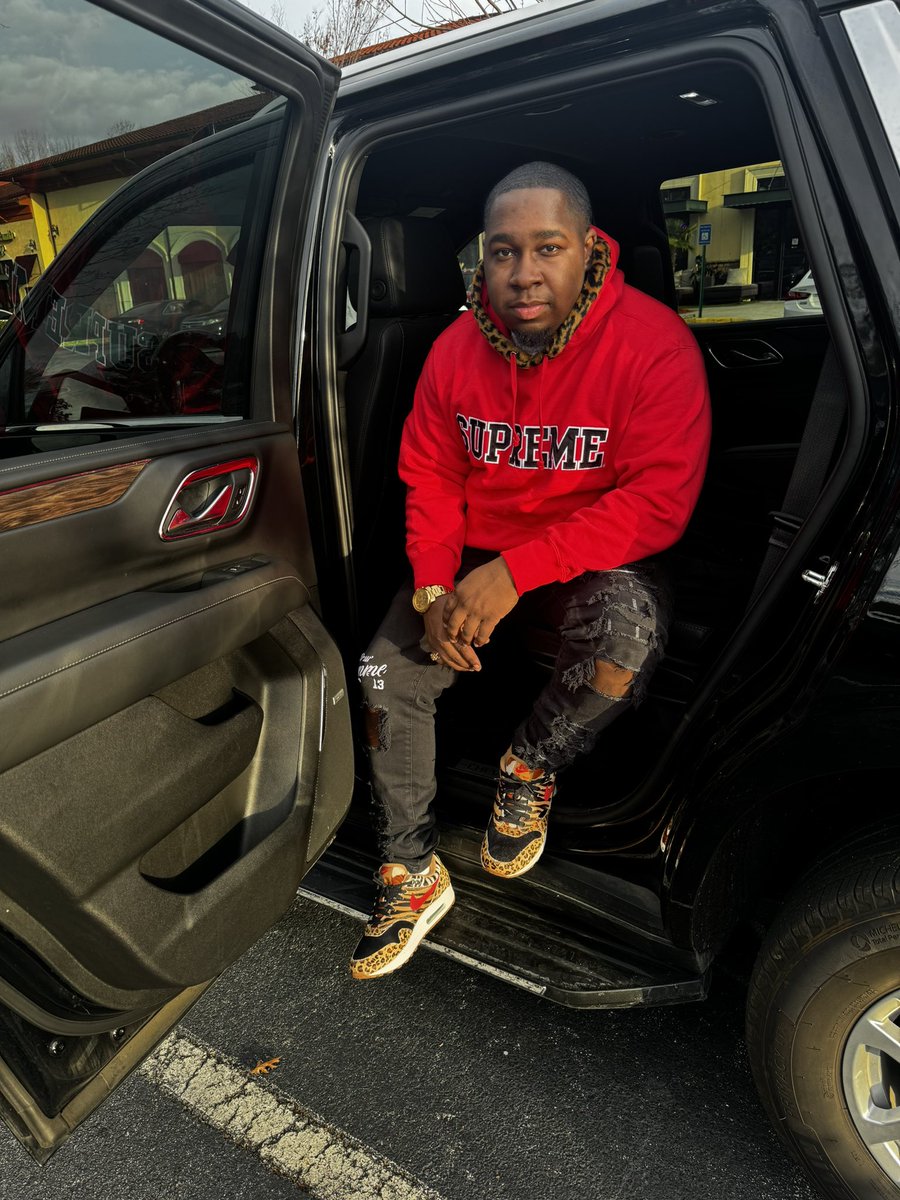 stephkashh's tweet image. Im Back On My BS