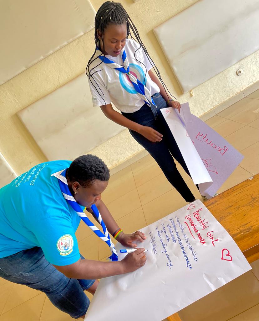 guidesrwanda's tweet photo. The trained #FreeBeingMe peer educators are from @Muhangadis , @RuhangoDistrict , @GisagaraDistr , @Nyamagabe , @NgororeroDistr , @KicukiroDistr , @Gasabo_District , @Kamonyi , @GicumbiDistrict and @BugeseraDistr .
The @guidesrwanda looks forward to their continuous engagement. https://t.co/RzgSY098Kt