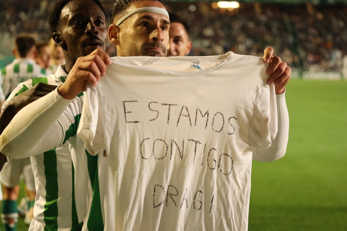 CordobaCF_ofi's tweet photo. 🫡  De capitán a capitán...

🤍 𝑬𝑺𝑻𝑨𝑴𝑶𝑺 𝑪𝑶𝑵𝑻𝑰𝑮𝑶, 𝑫𝑹𝑨𝑮𝑰 💚

#CórdobaCastellón | #PrimeraFederación https://t.co/tXw0dbCwzj