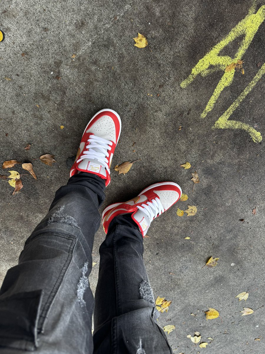 stephkashh's tweet image. Supreme x Nasty Boys SB Dunks