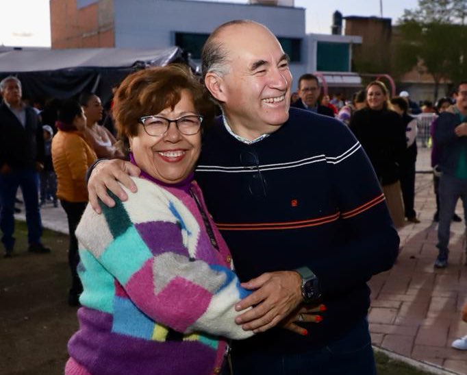 ¡Compartimos alegría y tradición en las posadas navideñas de #LaCapitalDelSí!

Iniciamos los festejos en las colonias con regalos, pastorela y la música del Grupo Cañaveral.

¡Gracias a todas las familias que nos acompañaron en la Rural Atlas!