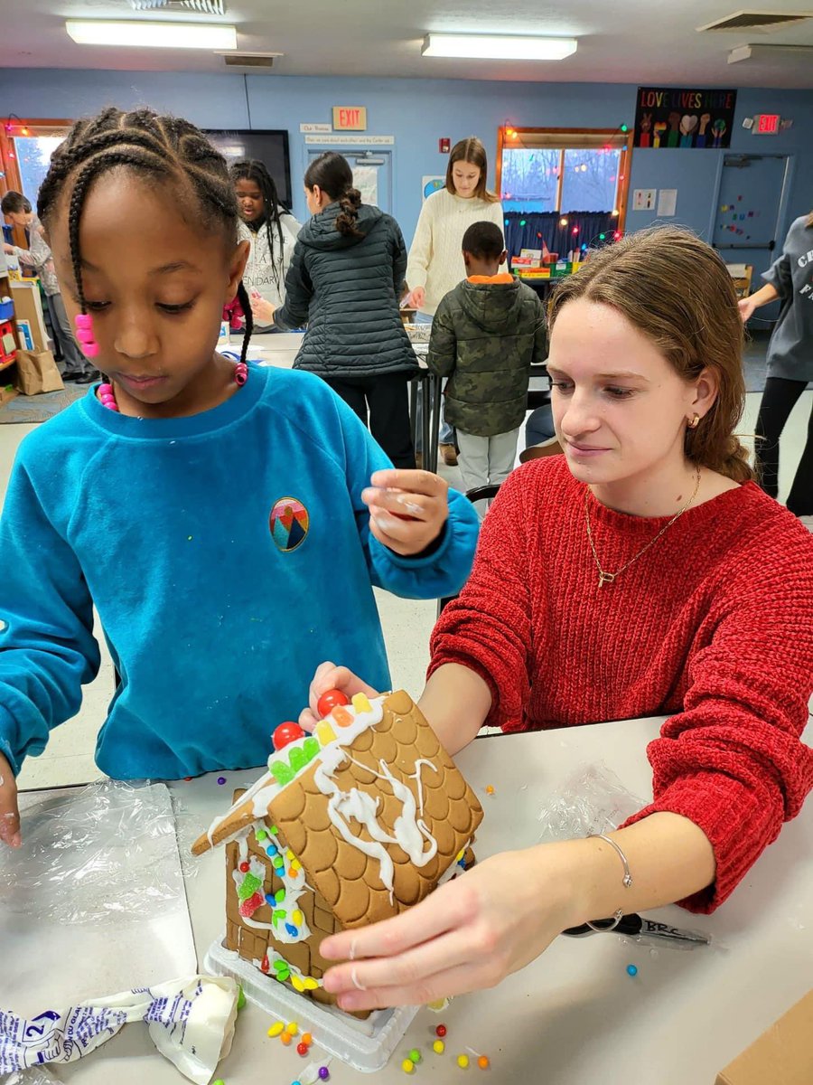 Chagrin Falls Park Community Center tweet media