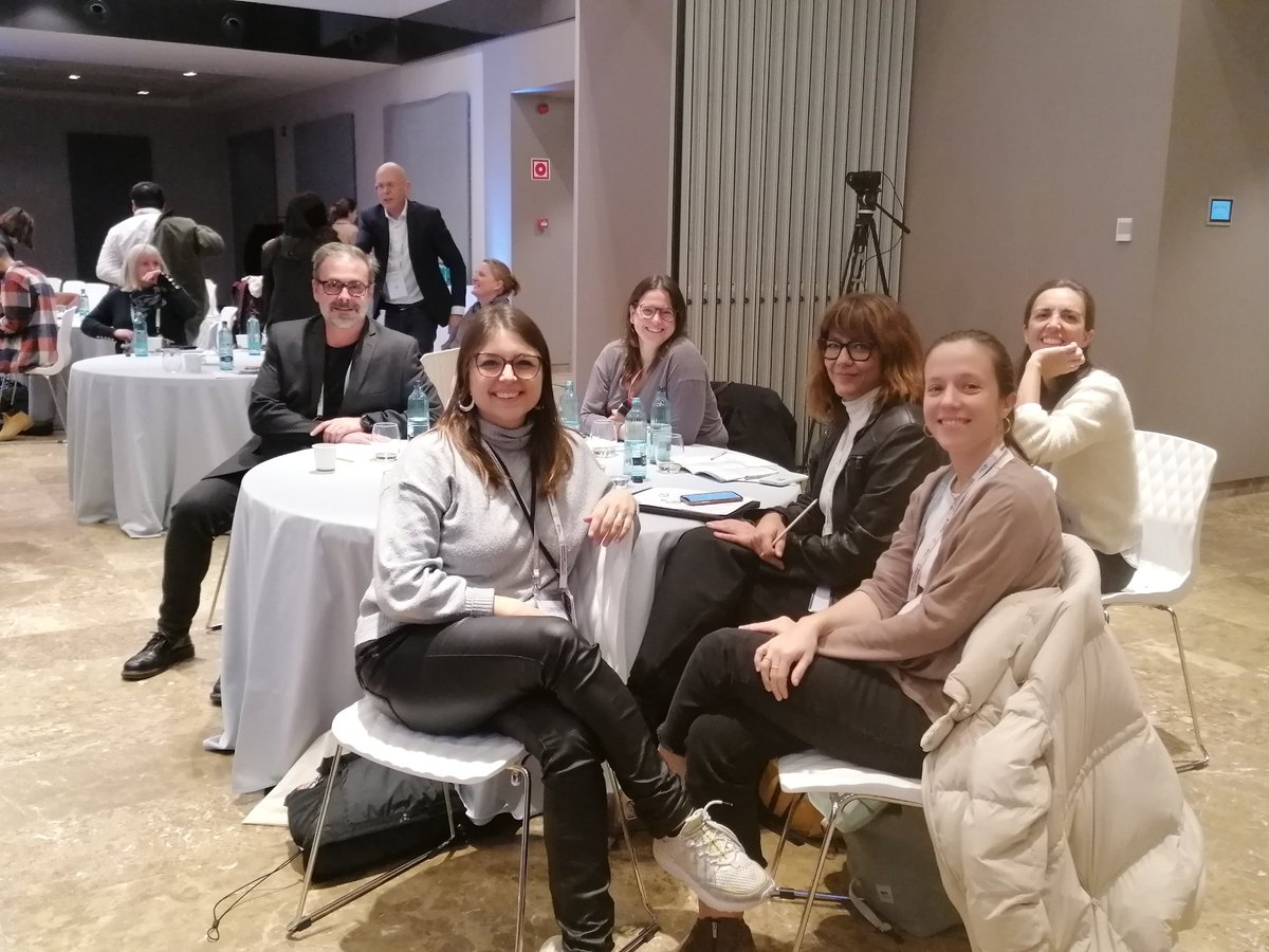 COVID19persist1's tweet image. Unes jornades molt interessants, molt ben organitzades i de molta qualitat. Investigar i recercar, per trobar i provar tractaments en pacients #covidpersistent.
#TheTeam
#Demystifying #Madrid
#recerca #hospitatària #pacients.