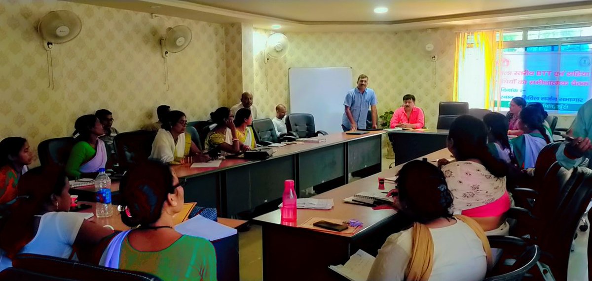 EkjutIndia's tweet image. Child Early and Forced Marriage messaging,promoting favourable attitudes to prevent violence (including Gender Based Violence), and the value of girl child were the key highlights of this session. @USAID_MOMENTUM @JhpiegoIndia @astha14jain #noexcuse #MOMENTUMIndiaYash #endcefm