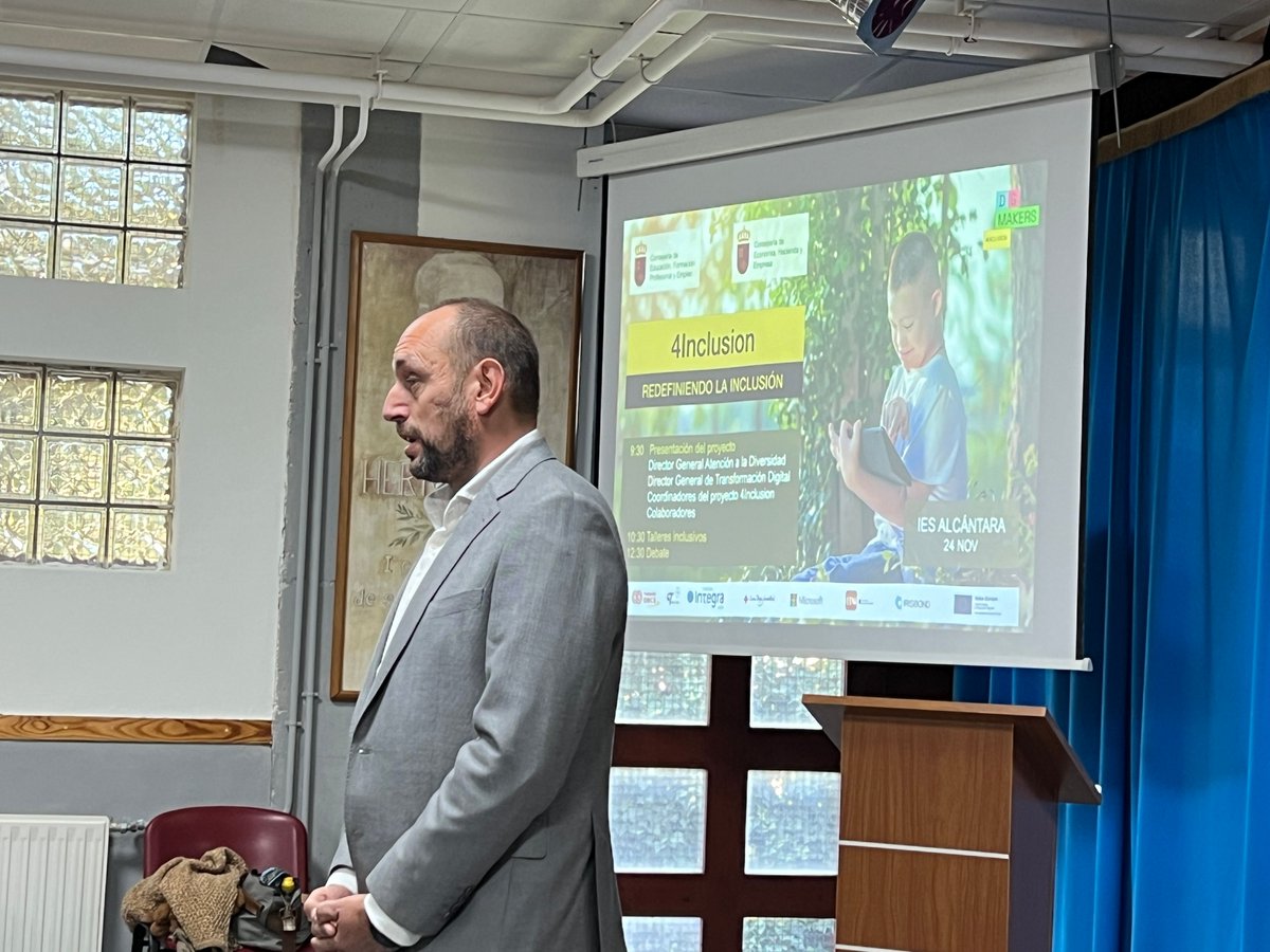 <a href="/DgMakers/">DGMakers</a> <a href="/FIntegraDigital/">Fundación Integra Digital</a> <a href="/GoldenmacEDU/">GoldenmacEDU</a> <a href="/MicrosoftEduEsp/">Microsoft Educación</a> <a href="/Irisbond/">IRISBOND</a> <a href="/pmondejar1/">Pedro Mondéjar</a> @SADMurcia <a href="/EAEHD_RM/">EAEHD REGIÓN MURCIA</a> <a href="/lgutierrezh20/">Lorena Gutierrez</a> <a href="/MariaComin1/">María Comín</a> 20 Centros. Este curso además del proyecto con personas mayores incluimos el proyecto de Aulas Hospitalarias. <a href="/CPEE_Eusebio/">CPEE Eusebio</a>, <a href="/IesAlcantara/">IES Alcántara</a>, <a href="/iesflori/">ies floridablanca</a>, <a href="/ieslosmolinosCT/">IES Los Molinos, Cartagena</a>, <a href="/iesmh_inf/">IES Miguel Hernández</a>, <a href="/ieseras/">IES Cañada de las Eras</a>, <a href="/AstradeRMurcia/">Astrade</a>, <a href="/CEIPS_Susarte/">CEIPS Susarte</a>, <a href="/IESSaavedra/">IES Saavedra Fajardo</a>, <a href="/ceipflorentino/">CEIP Florentino Bayona</a>, <a href="/iesdiegotortosa/">IES Diego Tortosa</a>.