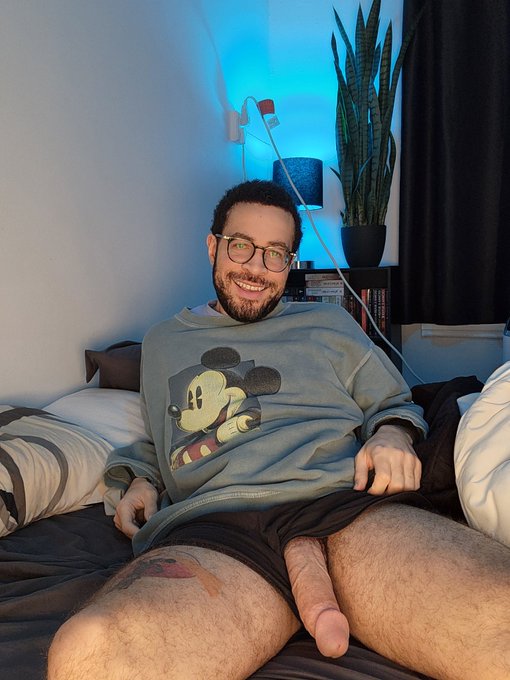 Hop on? 🤭 https://t.co/j8SdD09cUD