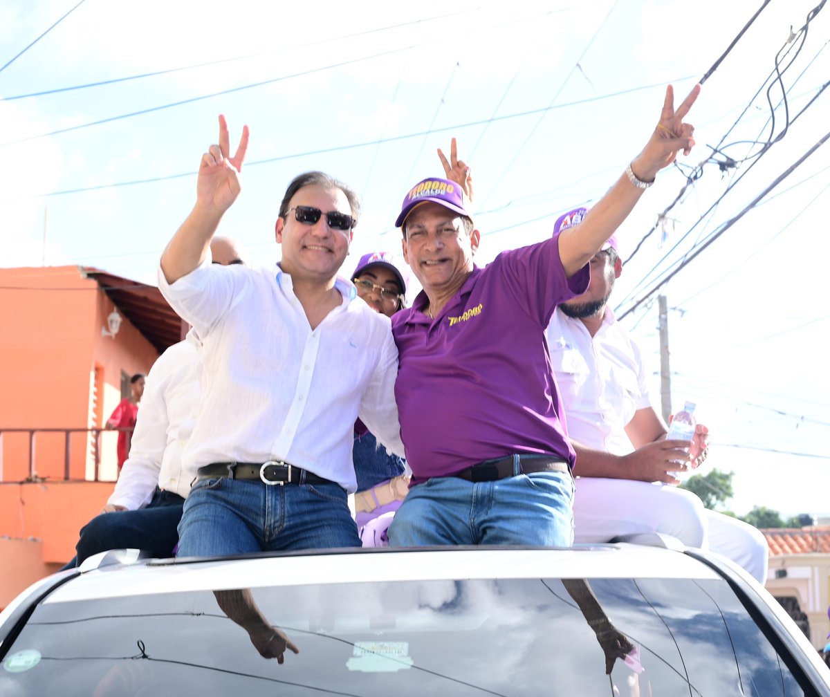 AbelMartinezD's tweet image. Llegamos a La Romana, provincia azucarera,  hermosas playas y atractivo  turístico; hoy,  recibimos el respaldo de mujeres, hombres, jóvenes y envejecientes que confían en nuestro proyecto y el del PLD. ¡Triunfo asegurado en febrero y mayo de 2024!