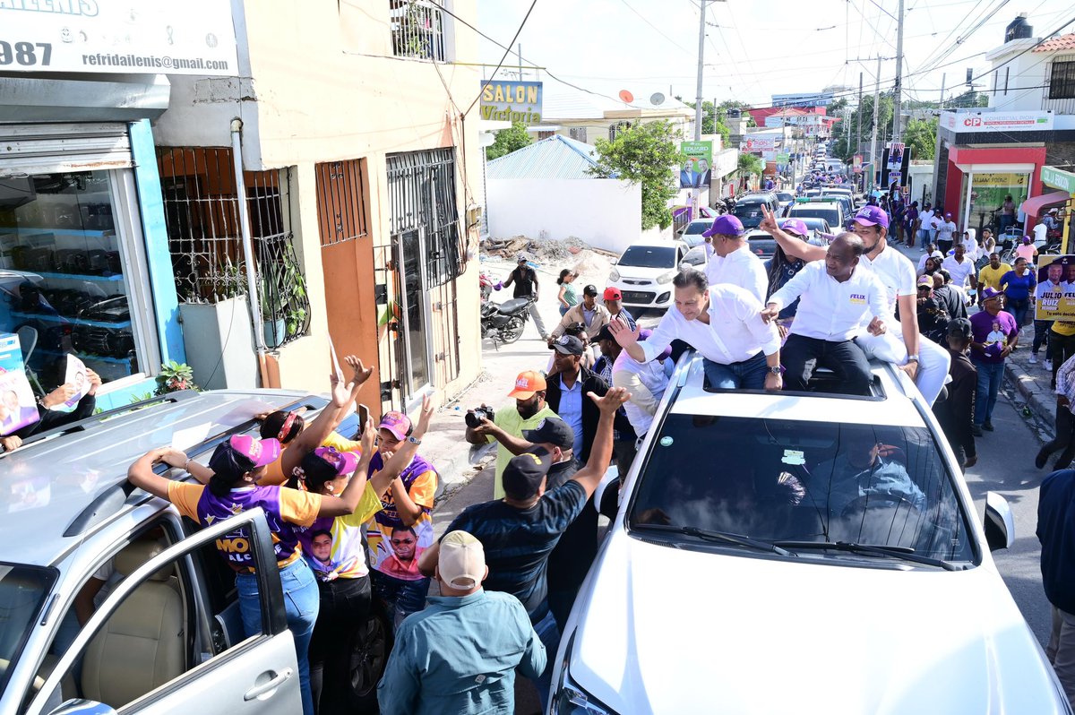 AbelMartinezD's tweet image. Llegamos a La Romana, provincia azucarera,  hermosas playas y atractivo  turístico; hoy,  recibimos el respaldo de mujeres, hombres, jóvenes y envejecientes que confían en nuestro proyecto y el del PLD. ¡Triunfo asegurado en febrero y mayo de 2024!