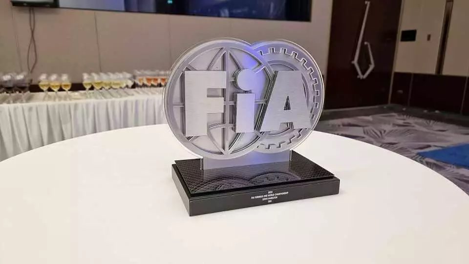 Last night, Lewis Hamilton “expressed his displeasure towards the FIA” by leaving without taking his P3 award with him 💀😭

This came after his criticism of the FIA’s investigation into Toto and Susie Wolff.