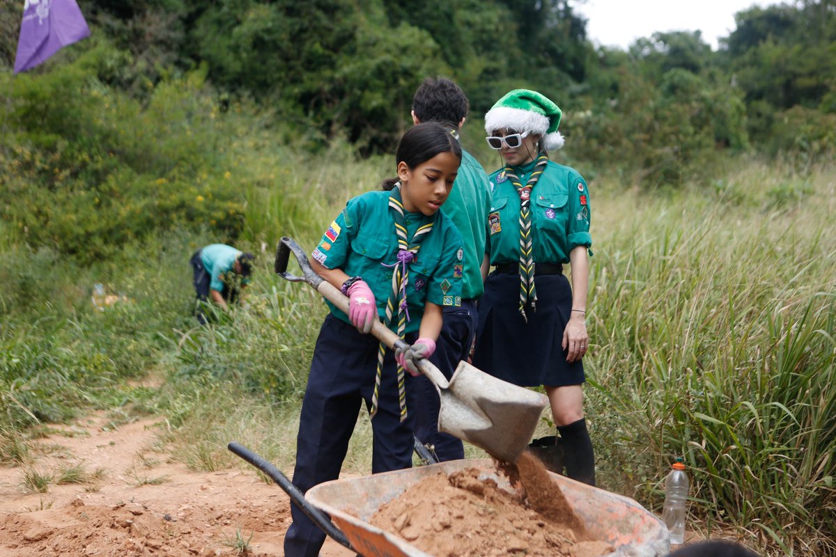 ¡Sembramos el futuro! 

Hoy hemos realizado una siembra de árboles en el Parque La Fila, en San Luis, para contribuir con el verde de nuestro municipio. 

Los directores de la @alcaldiabaruta en conjunto a Reconet Venezuela, a <a href="/Profranquicias/">Profranquicias</a>, <a href="/scoutsvenezuela/">Scouts de Venezuela</a>, y muchos más,