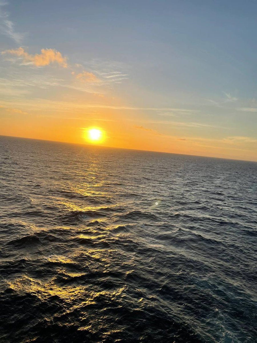 SweetGirl55's tweet photo. #USA #cruise Symphony of the seas|||#RoyalCaribbeanInternationalCruise https://t.co/CBE5xCROam