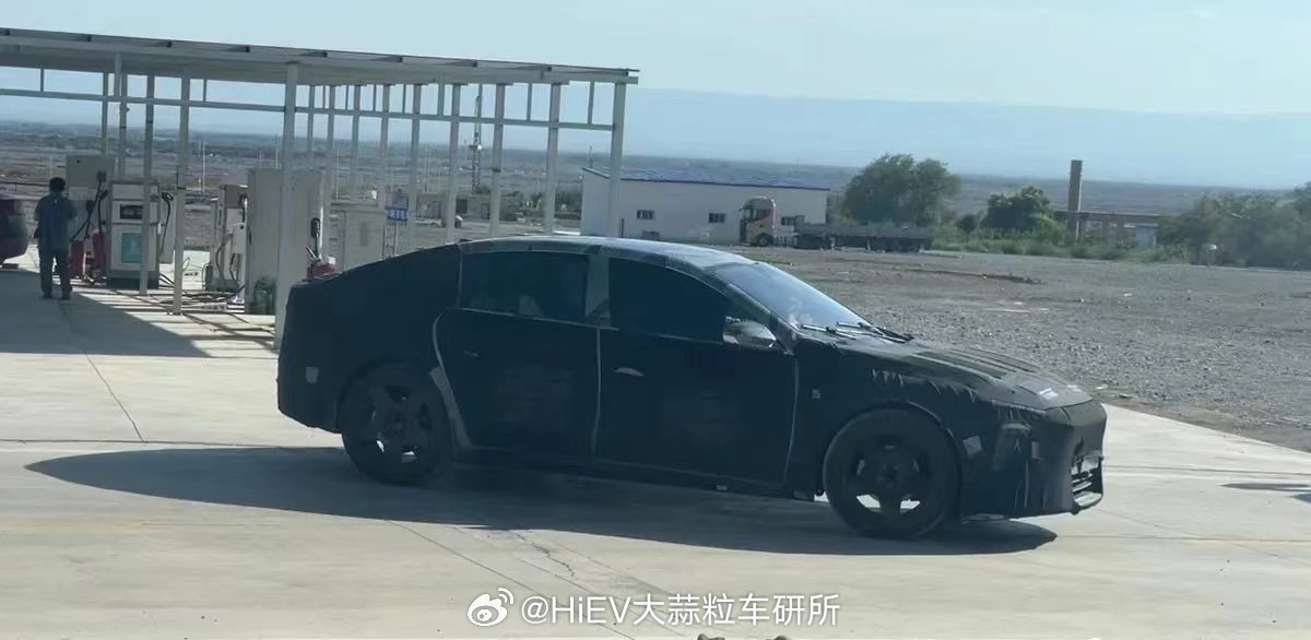 wealth_growing's tweet photo. Spy photos of the #Alps are here.
The first car of the second brand (Alpine ALPS) has recently completed the Verification Production, NIO’s battery swap network will become NIO network and shared network, and Alpine models can use the shared network. https://t.co/GJfn9wkESH