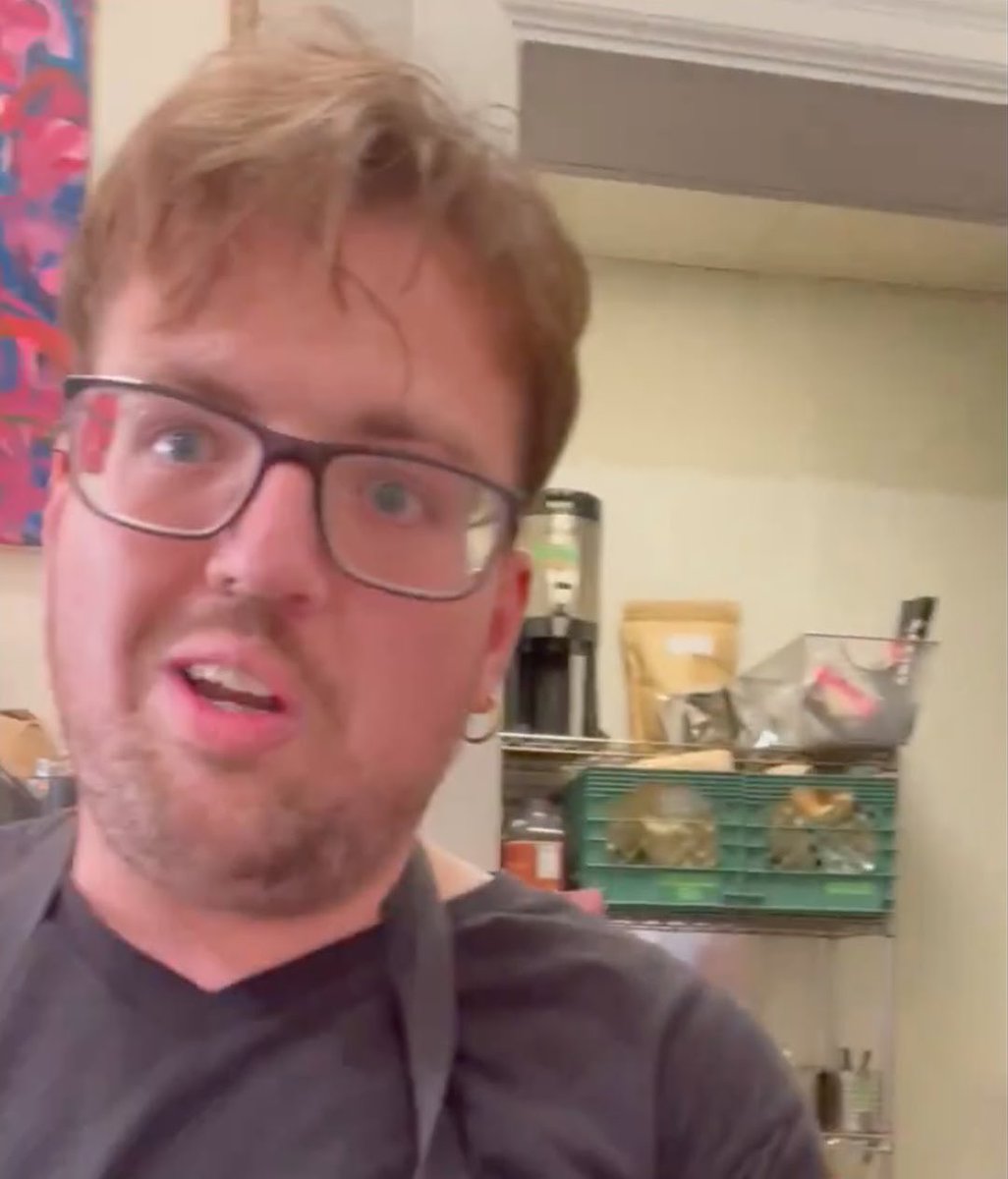 StopAntisemites's tweet photo. UPDATE: all Farley’s East employee’s involved in this week’s antisemitic fiasco concerning an elderly Jewish woman being barred from a bathroom and being berated with racist commentary have been fired! https://t.co/88seMIvCSr
