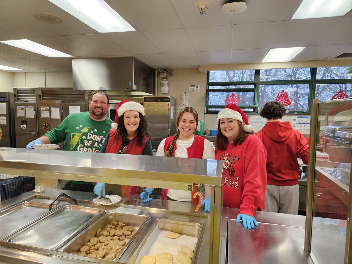 My favorite tradition...breakfast with Santa <a href="/GovernorWolf/">Governor Wolf Elementary School</a> Thank you, <a href="/GovernorWolfPTA/">Governor Wolf PTA</a> for all your work!!