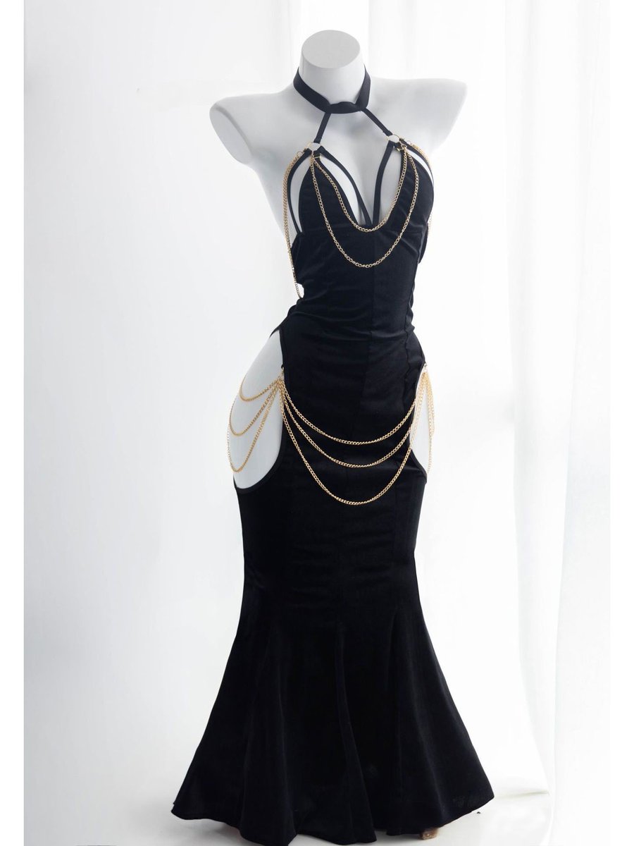 SoulSnatchStore's tweet photo. Get this in black and kill them with your hips.

#succubusdress #witchdress #succbus #witch #demon #femmefatale #seductress #giftideas #dinnerdress #datedress https://t.co/bZswRhwBex