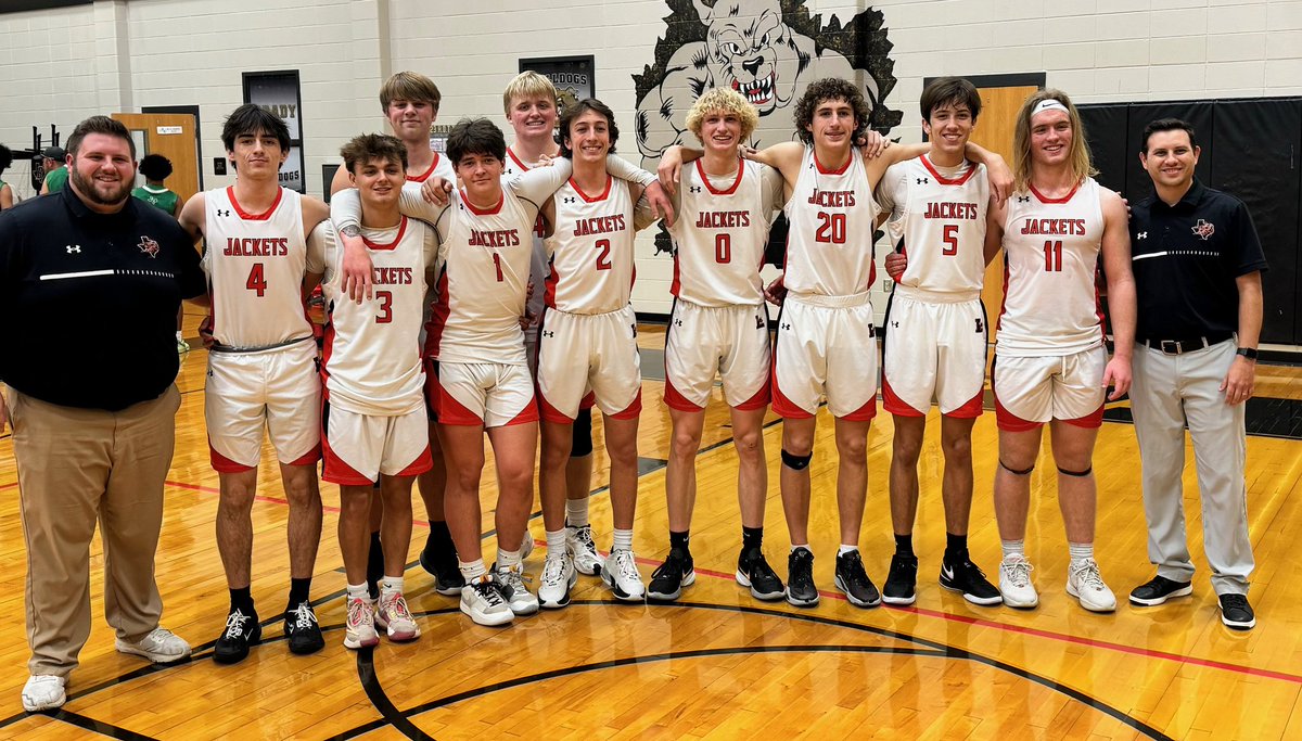 Llanobball's tweet photo. Heart of Texas Championship
Final 
Llano - 44
Eldorado - 26

Jackets go 4-0 to win the Heart of Texas Tournament! The Jacket defense looked strong only giving up an average of 33pts a game in the tournament. 

@hoopinsider 
@Tabchoops 
@fierrojennifer https://t.co/szqQzxYfrW