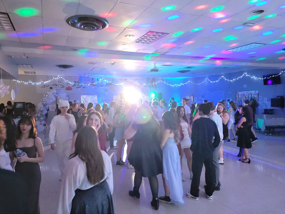 Becky Sarno (@becky_sarno) on Twitter photo Snowball Dance 2023! Great job to Mrs. Sabo and her little elves! #dance #winter <a href="/JonTallamy/">Jon Tallamy</a> <a href="/HighPointSTEM/">Brian Drelick</a> <a href="/jacq_mccarthy/">Jacqueline McCarthy</a> <a href="/HPRwildcats/">High Point Regional High School</a> Snowball Dance 2023! Great job to Mrs. Sabo and her little elves! #dance #winter <a href="/JonTallamy/">Jon Tallamy</a> <a href="/HighPointSTEM/">Brian Drelick</a> <a href="/jacq_mccarthy/">Jacqueline McCarthy</a> <a href="/HPRwildcats/">High Point Regional High School</a>