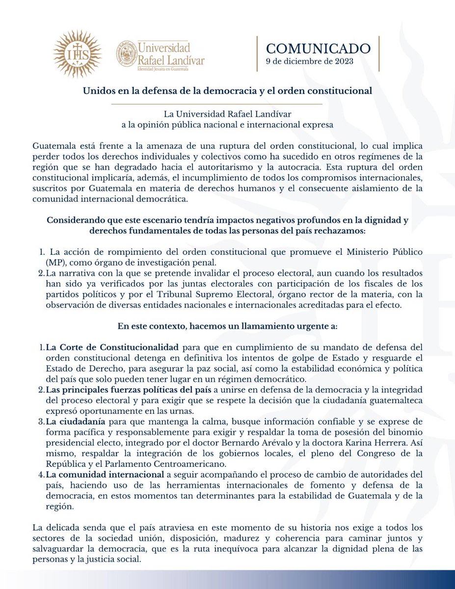 U_Landivar's tweet photo. #ComunicadoURL | La delicada senda que el país atraviesa en este momento de su historia nos exige a todos los sectores de la sociedad unión, disposición, madurez y coherencia para caminar juntos y salvaguardar la democracia. https://t.co/64vfPWFz6a