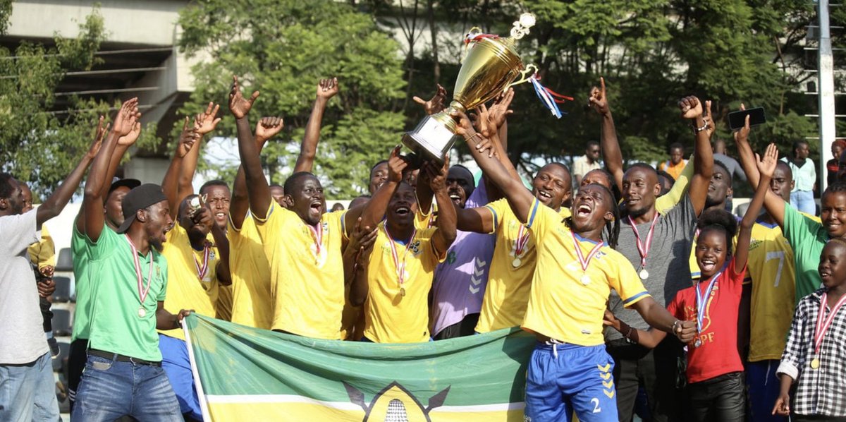 NTV Kenya (@ntvkenya) on Twitter photo NCPB, Nairobi Water retain regional handball titles
ow.ly/2mEp50Qh3lJ NCPB, Nairobi Water retain regional handball titles
ow.ly/2mEp50Qh3lJ