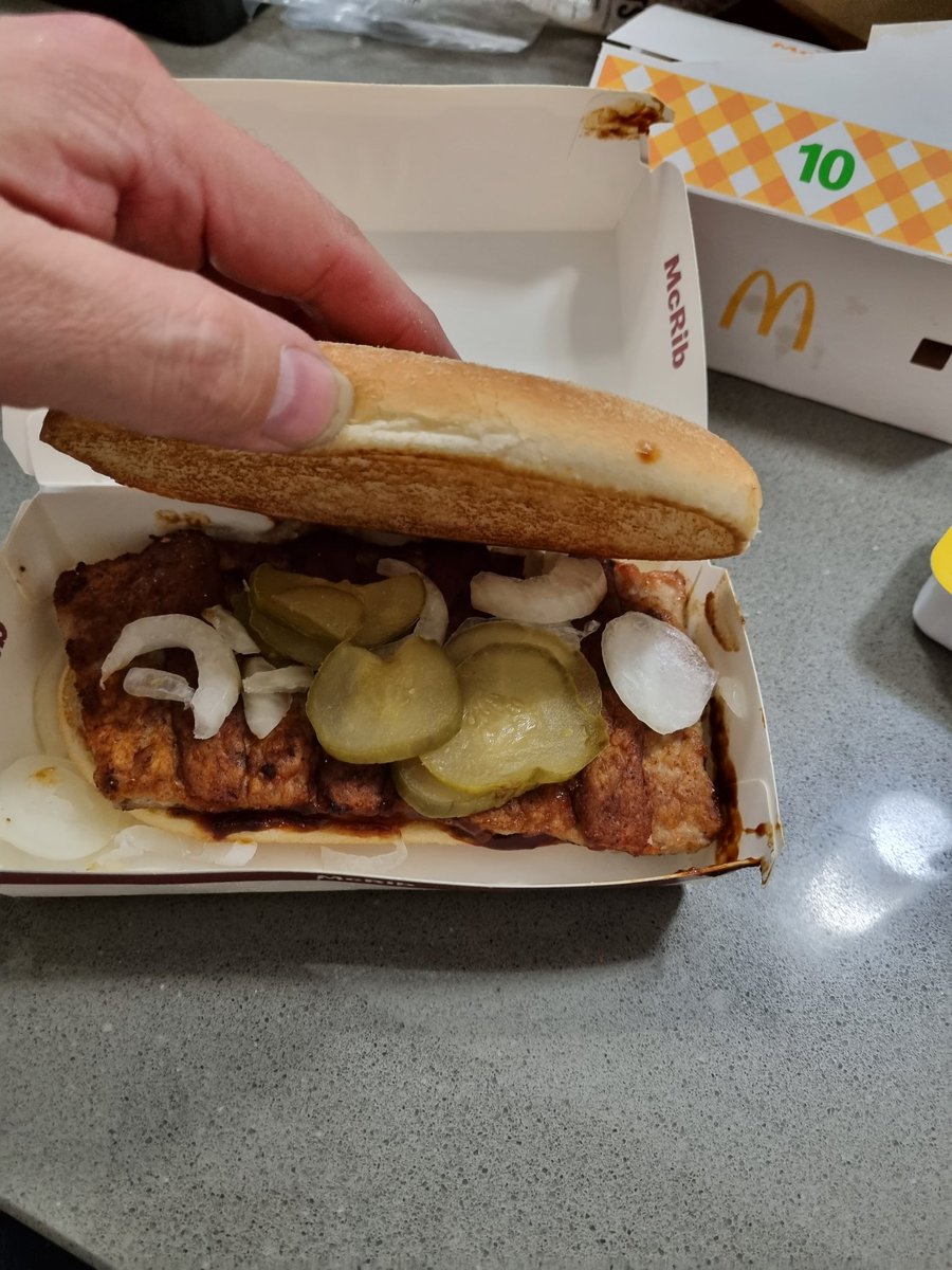 Deejay_PK's tweet photo. @maccas @maccas @McRib shame on you Amstel maccas. https://t.co/a9TpfM1aeD