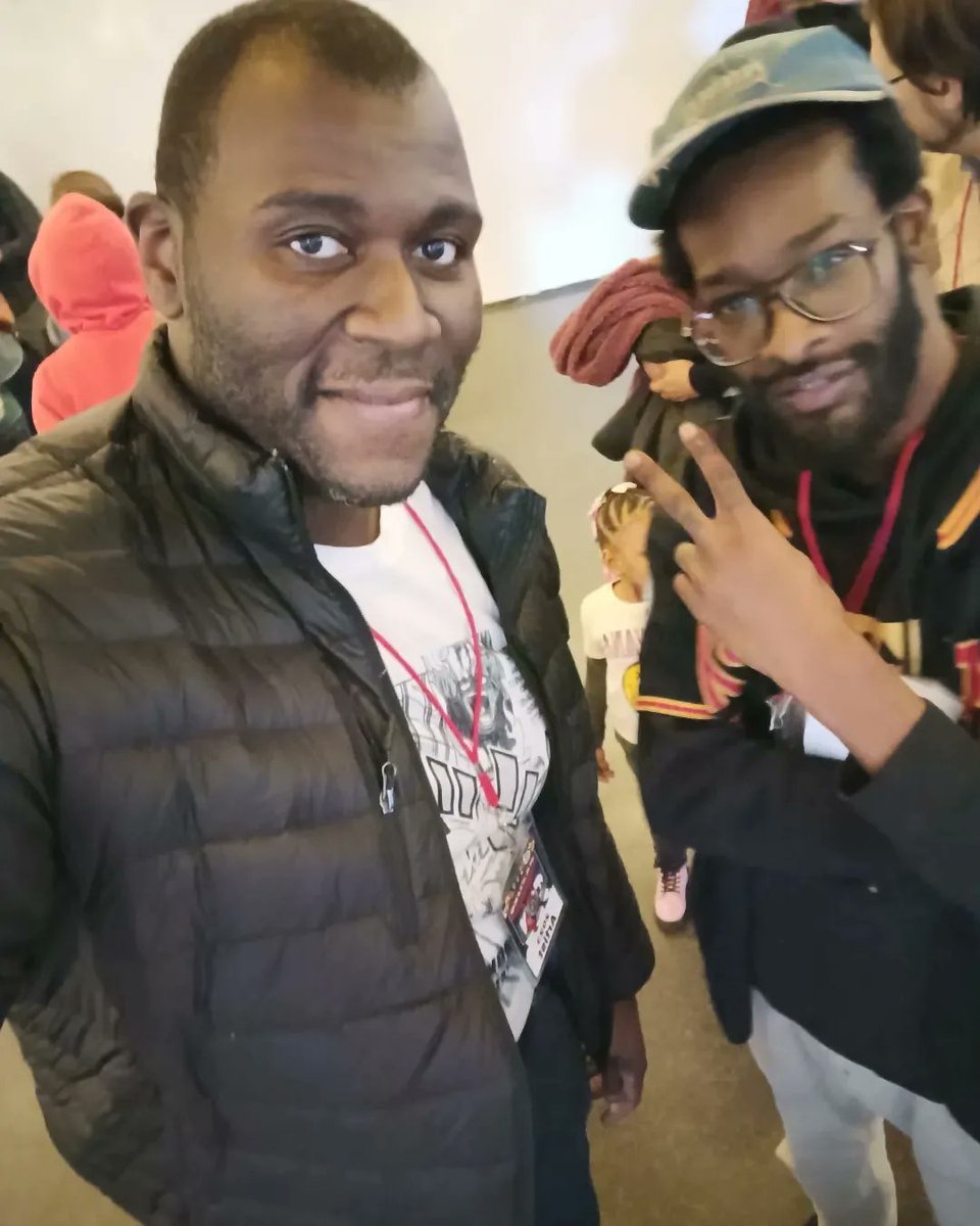 Varaydein's tweet photo. What a wonderful time Pocket Con (2023) was. Always a very welcoming space. Grateful to everyone who came out to support the event. All of the artist and creatives were amazing and inspiring.
#pocketcon #tmaos #anime #manga https://t.co/5fjklABk57