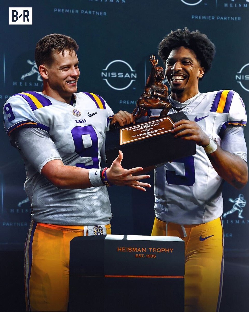 JAYDEN DANIELS WINS THE HEISMAN 🏆

He joins Joe Burrow as the only LSU QBs to win the award

ELITE COMPANY