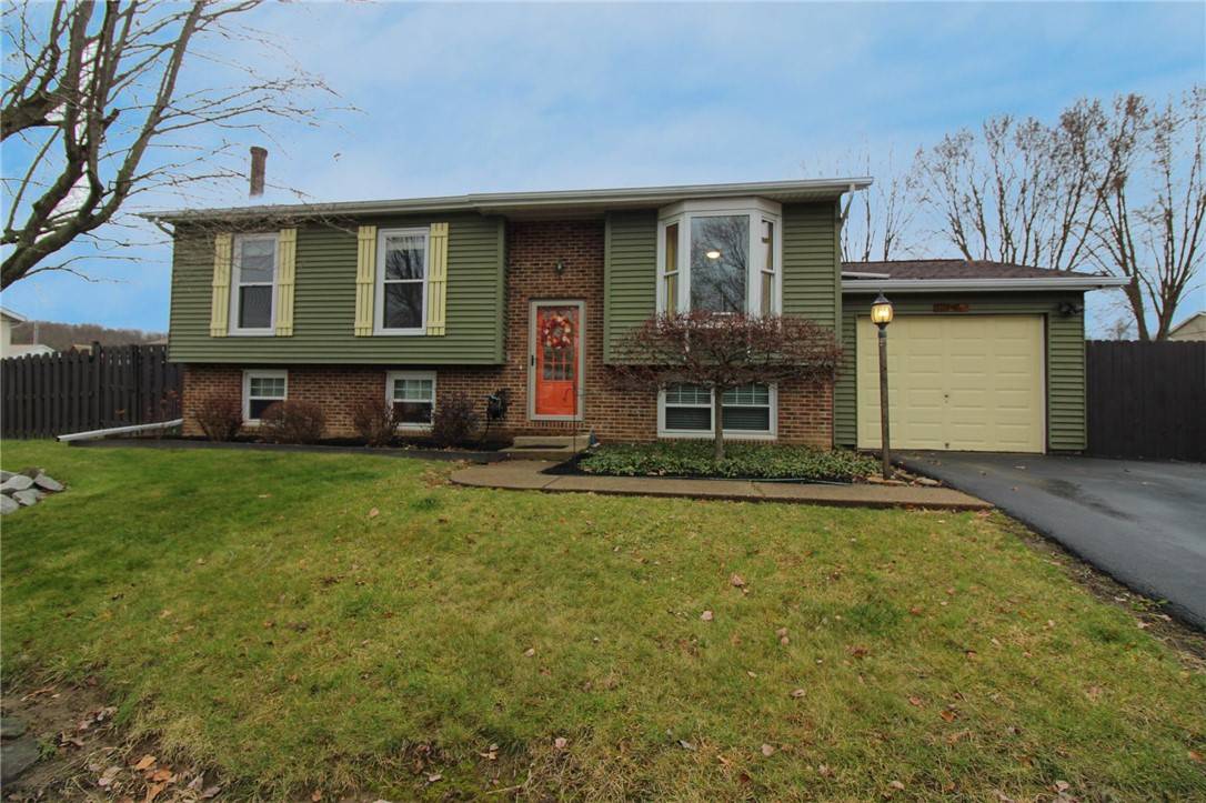 DianeREMAXSelct's tweet photo. 15 Independence Rd, Avella, PA 15312 just hit the market!
Take a look at this awesome space: https://t.co/cJhzZ9RLwJ
@REMAXSelectRealty #Remax #DianeMcConaghyTeam #DianeMcConaghy #NicoleGreeneRealtor #Realtor #Realestateagentnearme https://t.co/u8m3XrpbKj