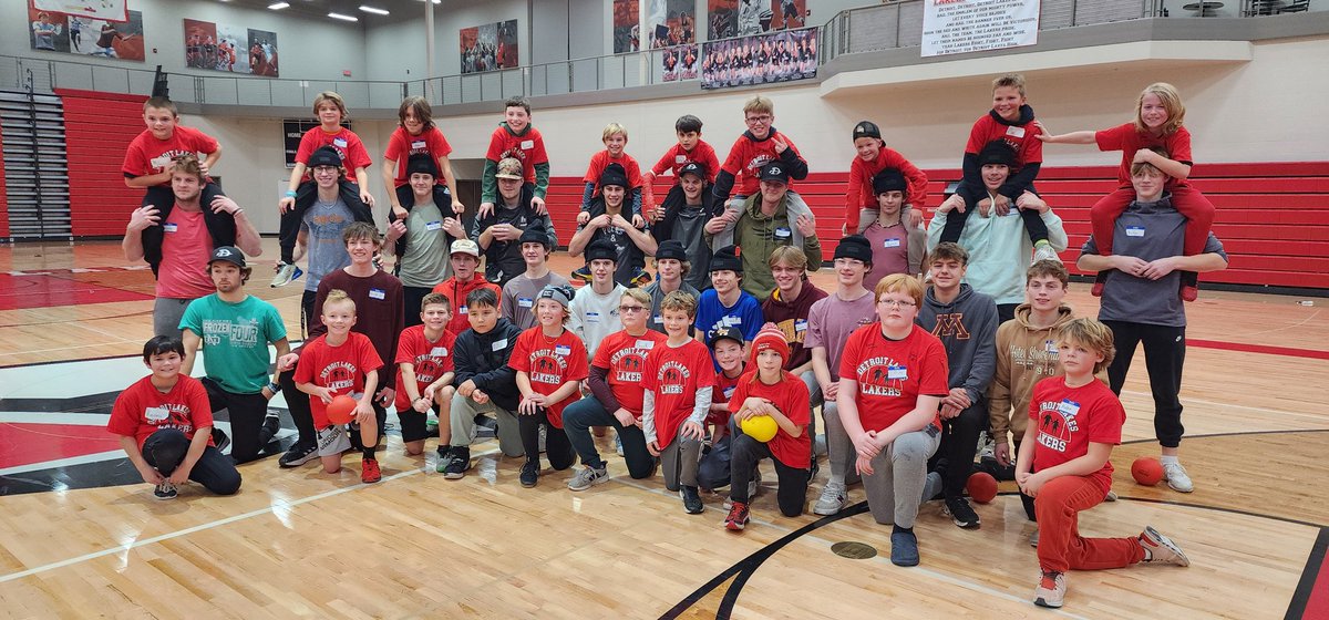 BenNoah27's tweet image. Big Brother / Little Brother meet and greet was a success!  A little Q&amp;amp;A followed by Dodgeball, and a whole lotta smiles! #CultureMatters @1PercntBtrEvyDy @dlhshockey @KdlmSports @DetLakesHigh