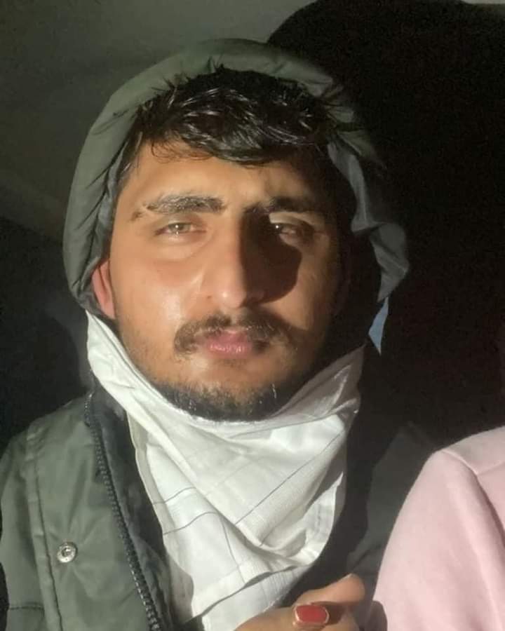 RRKarniSena's tweet photo. दोनों हत्यारे पकड़े गए समाज को केवल एनकाउंटर का इंतजार, सुखदेव सिंह जी गोगामेडी को अंतिम श्रद्धांजलि,,एनकाउंटर से कम कुछ भी नहीं🙏 https://t.co/hZt7u0Pi7q