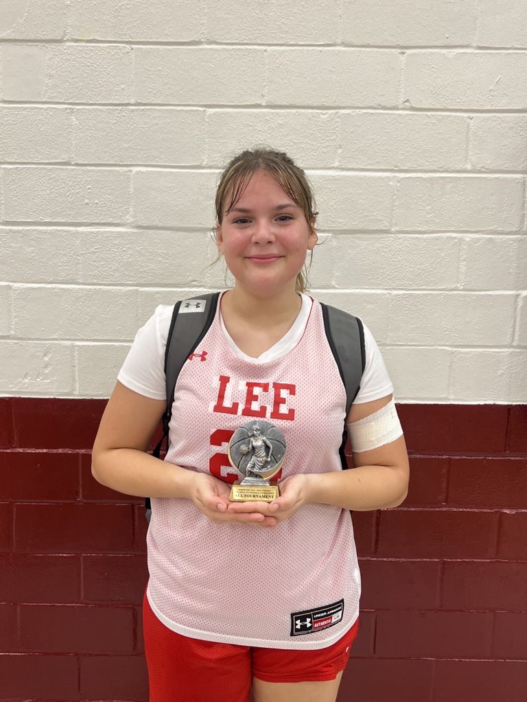 CoachARod22's tweet photo. Super proud of our freshman team for finishing second place in the EISD Sub Varsity Tournament. 🏆🏀 We grew as a team and we’re ready to take on district play next week. Thank you @jfk_gbball for hosting an exciting day of basketball! https://t.co/tJkrGFCZLc