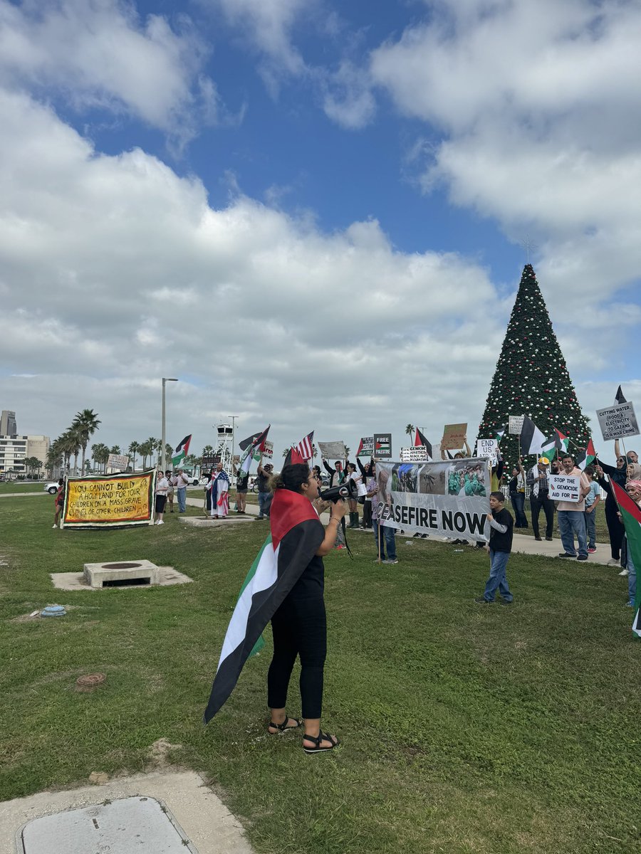 sell my heart to the junkman tweet media