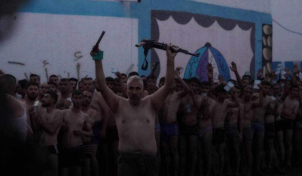 muhammadshehad2's tweet photo. 🚨Identity Confirmed: Munir Qeshta al-Masry, a small business owner of an aluminium workshop in Beit Lahia. NEVER a Hamas member!

This is depraved on many levels; forcing civilians to strip &amp; stand almost completely naked at gun point &amp; filming/posting this for a victory image🧵 https://t.co/FfnJAA9cl8